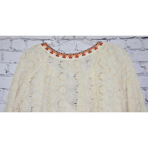 Johnny Was JADE Eyelet Womens Embroidered Floral Boho Beaded Blouse NWOT Small - Picture 5 of 7